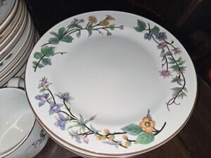 Woodhill by Citation Set of 6 Dinner Plates Floral White China Brown Trim 10.5"